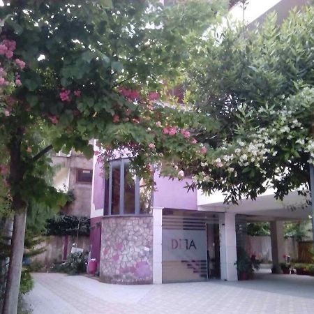 Hotel Deja Тирана Екстериор снимка