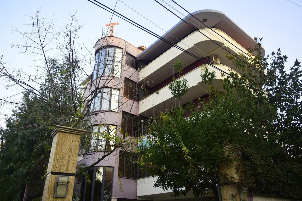 Hotel Deja Тирана Екстериор снимка