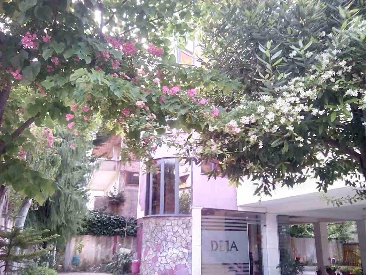 Hotel Deja Тирана Екстериор снимка